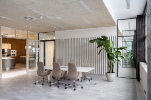 Renoma4,HD SuperfineFinesse60x20_office_fot.Natalia Kapsa.jpg
