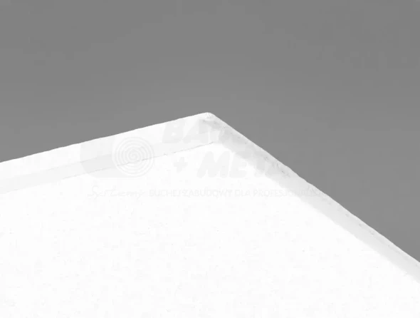 Ecophon Focus™ Ds/Tech Silver Stone to dźwiękochłonny sufit podwieszany o wymiarach paneli 1200x600x20 mm, charakteryzujący się ukrytą konstrukcją nośną i eleganckim wykończeniem w kolorze Silver Stone.